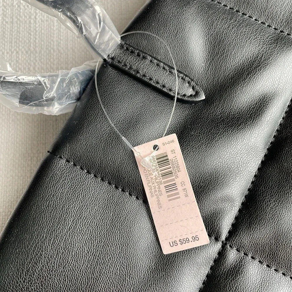 Victoria’s secret black puffer tote bag - Picture 3 of 14